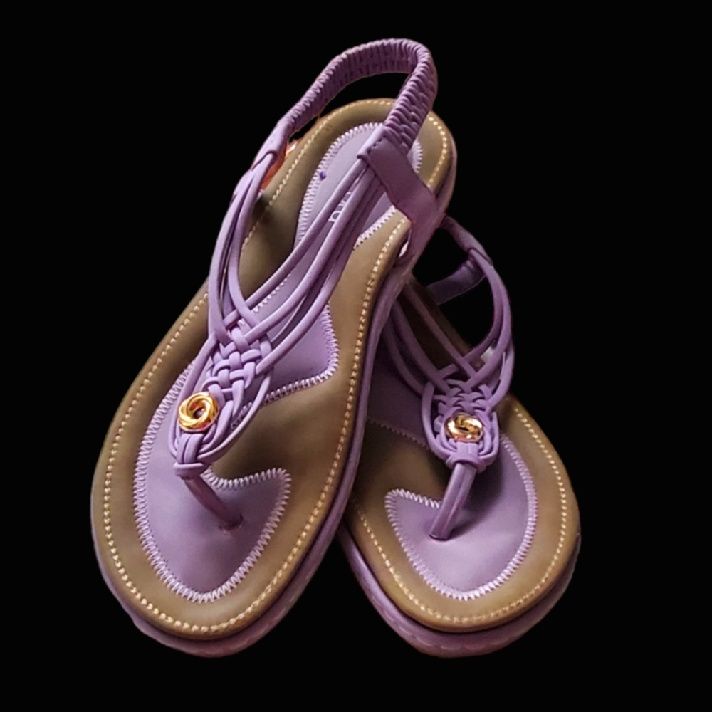 Socofy womens Lavender Sandals. Size 8 US.